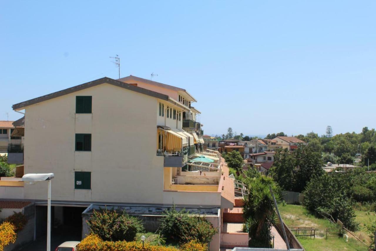 Casa Vacanza Giardini Naxos Taormina Miranaxos Exterior photo